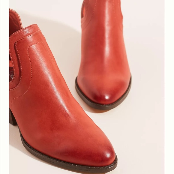 Anthro Silent D cut out booties in terracotta leather GORGEOUS! Size 40 Like new - Picture 14 of 14